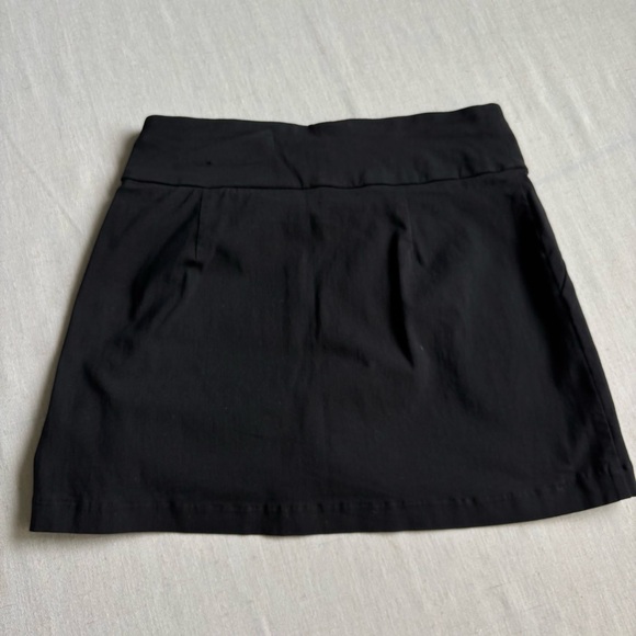 Soho Black Skort Women’s Size S Stretch - Picture 8 of 8